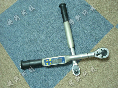 ���@Ť������