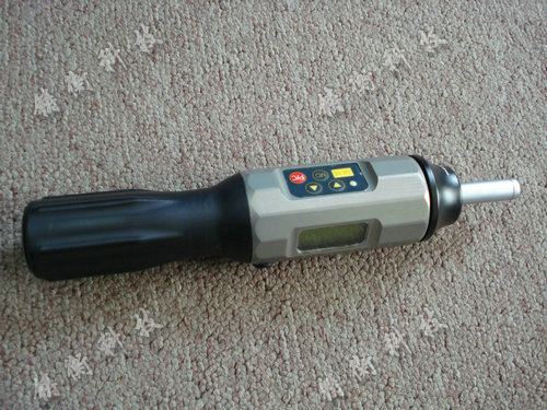 ���@Ť������